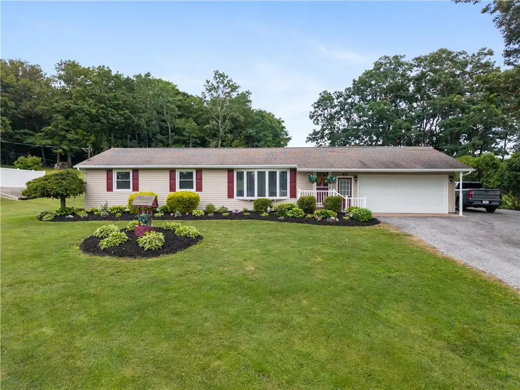 417 East Road, Middlebury