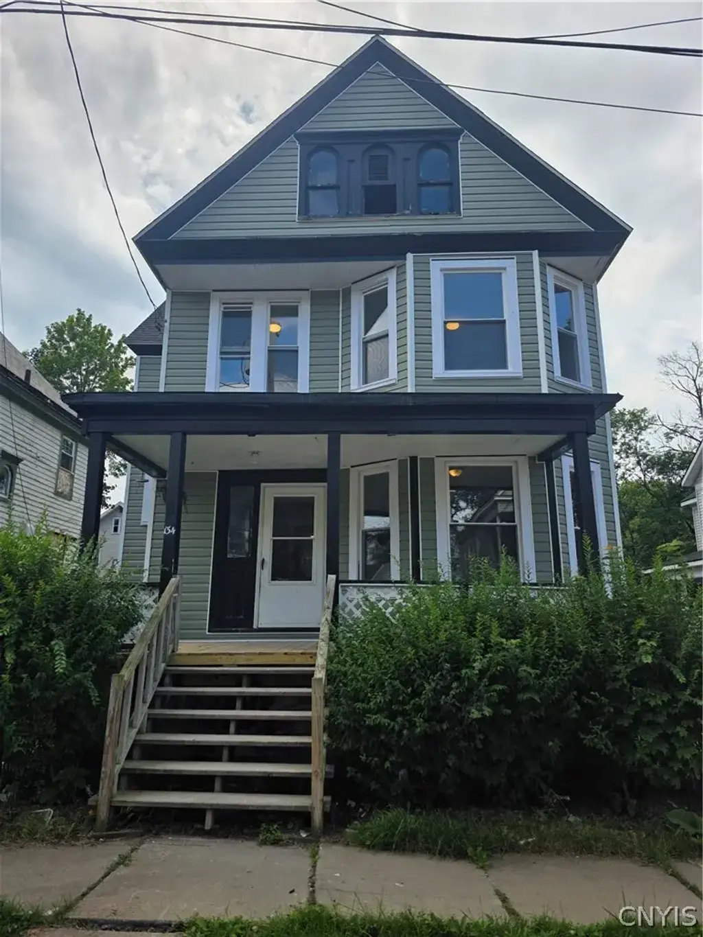 134 Grove Place, Utica
