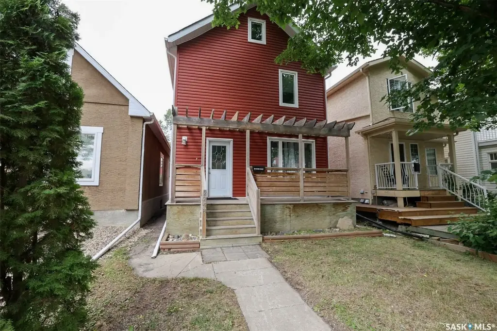 2248 Halifax Street, Regina