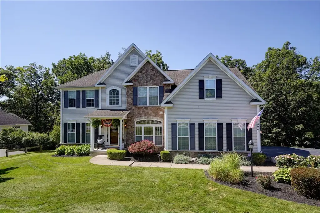 5031 W Ridge Run, Canandaigua Town