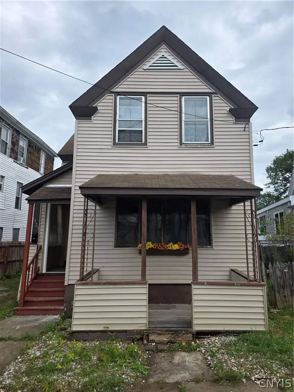 1125 Mc Quade, Utica