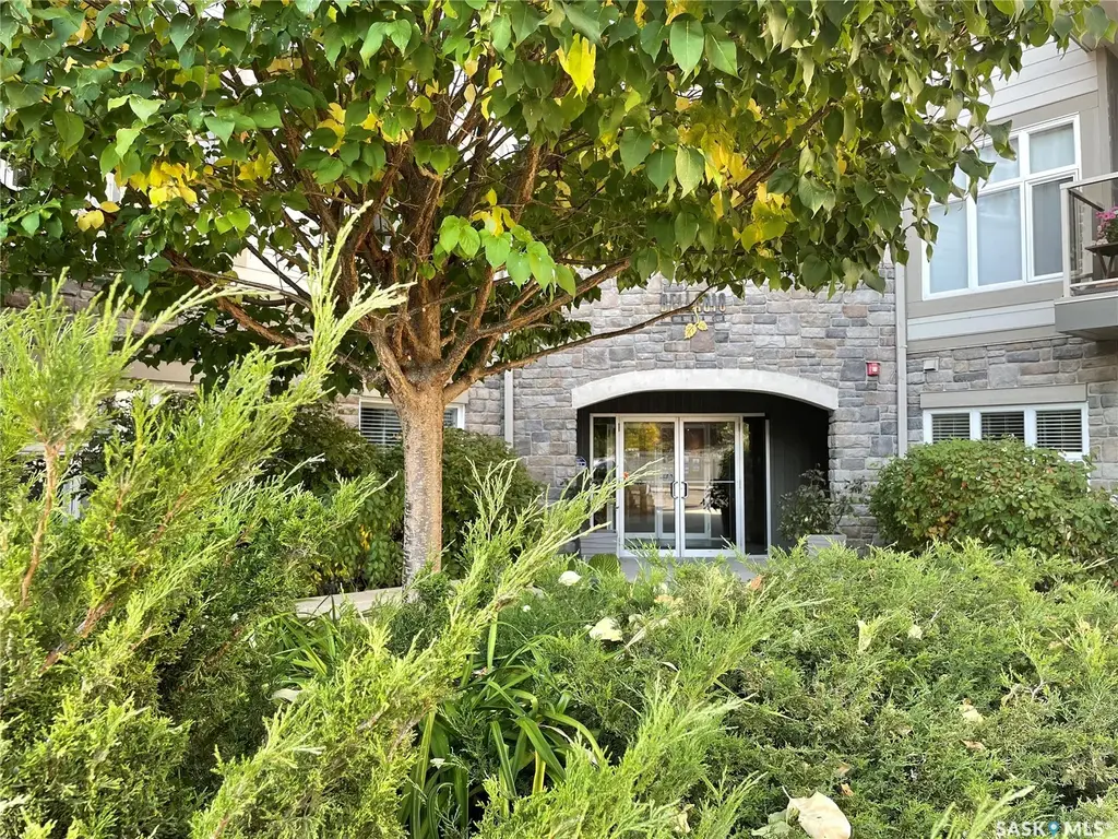 1220 Blackfoot Drive 210, Regina
