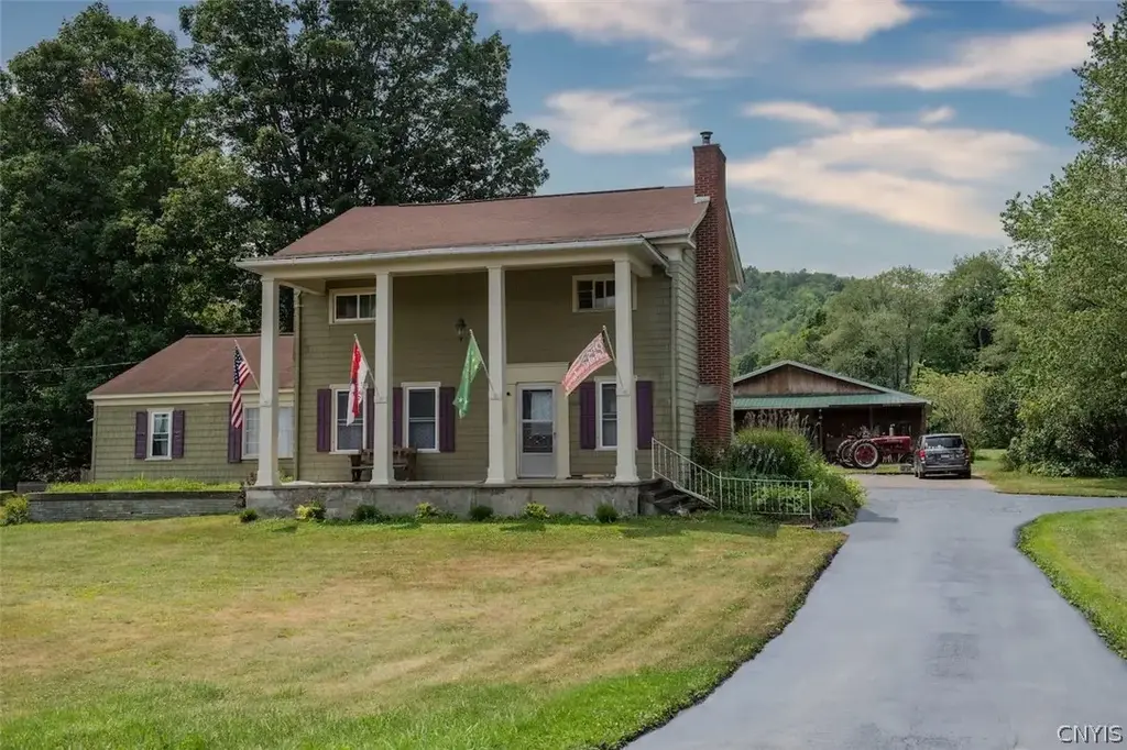 5267 Maple Lane, Cuba