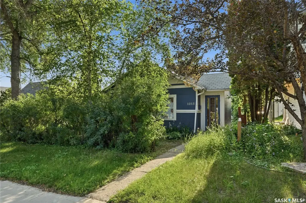 1015 J Avenue N, Saskatoon