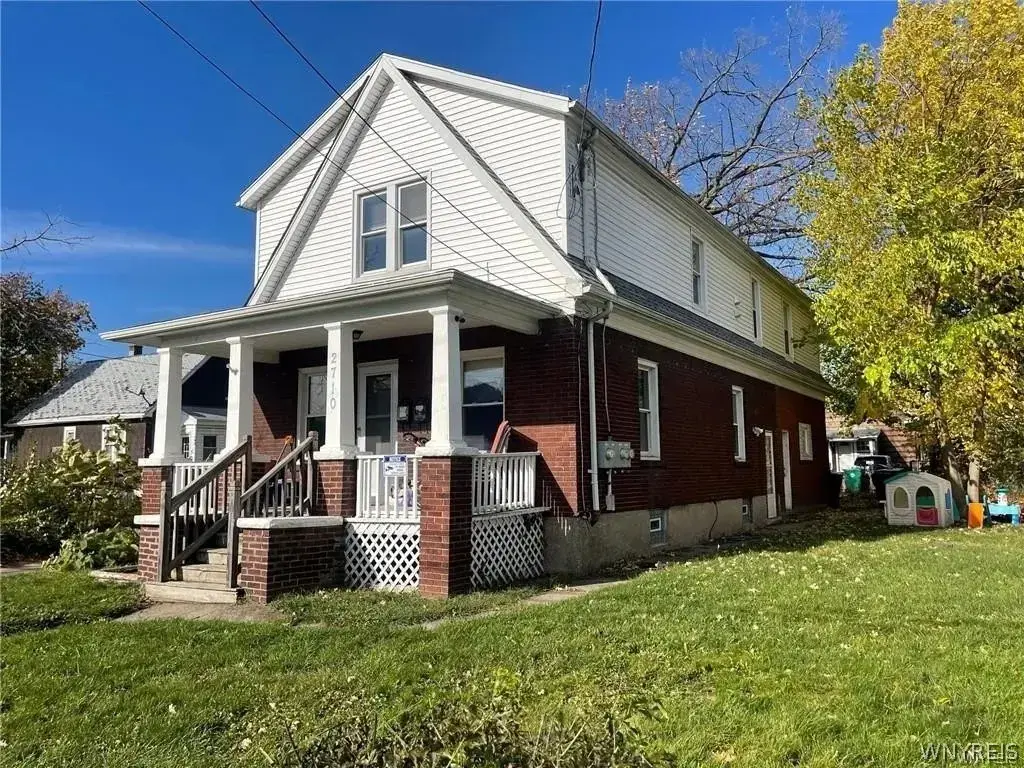 2710 Monroe Avenue, Niagara Falls