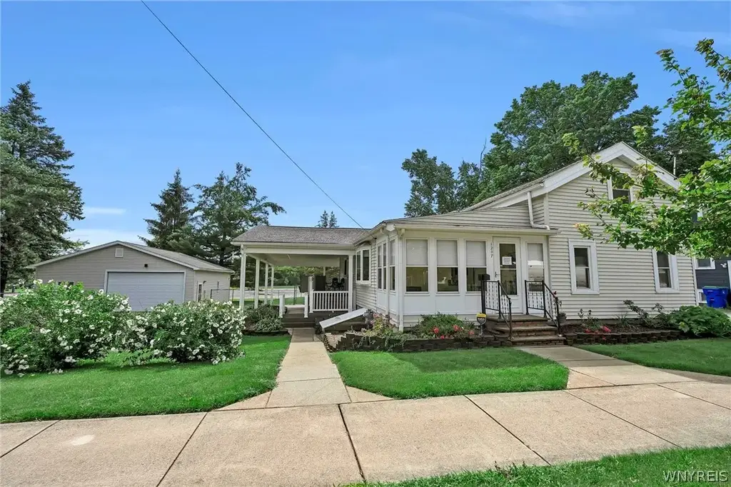 1207 S Main Street, Shelby