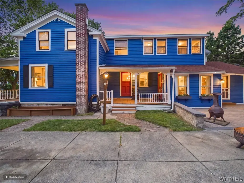 33 N Ellicott Street, Amherst