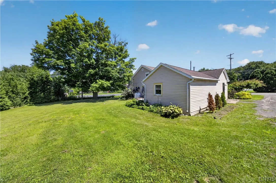 Photo of Listing #S1704524