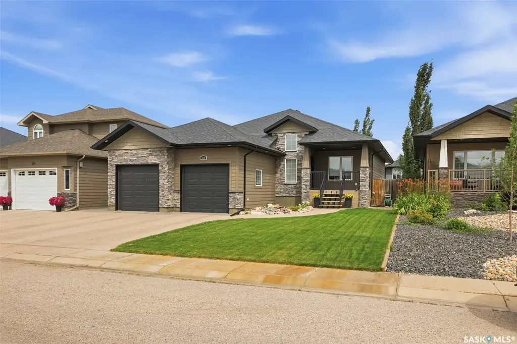 420 Hogan Way, Warman
