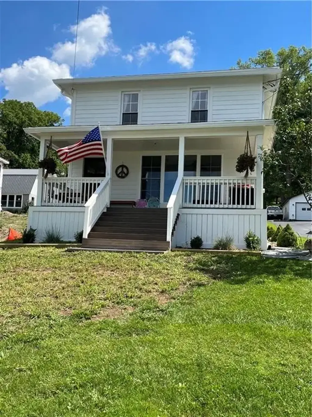 4489 E Lake Road, Livonia