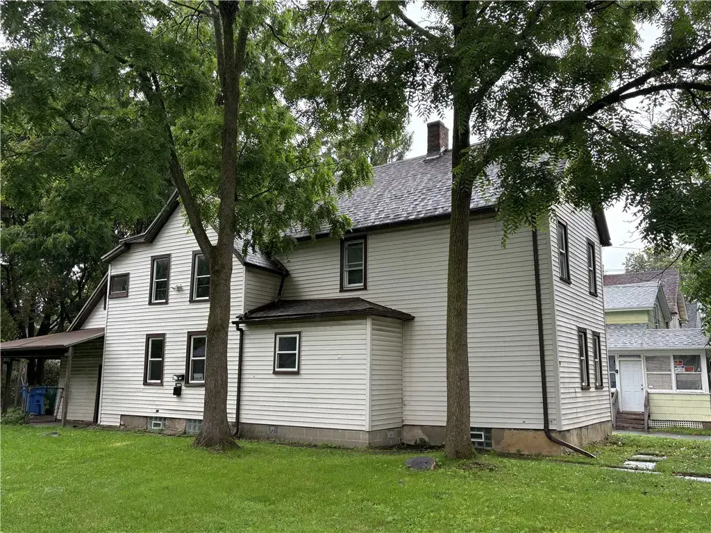 77 Santee Street, Rochester