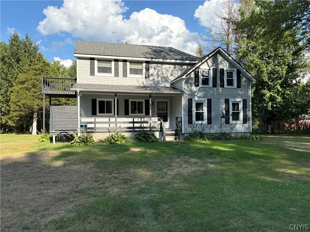 6994 Cove Road, Verona