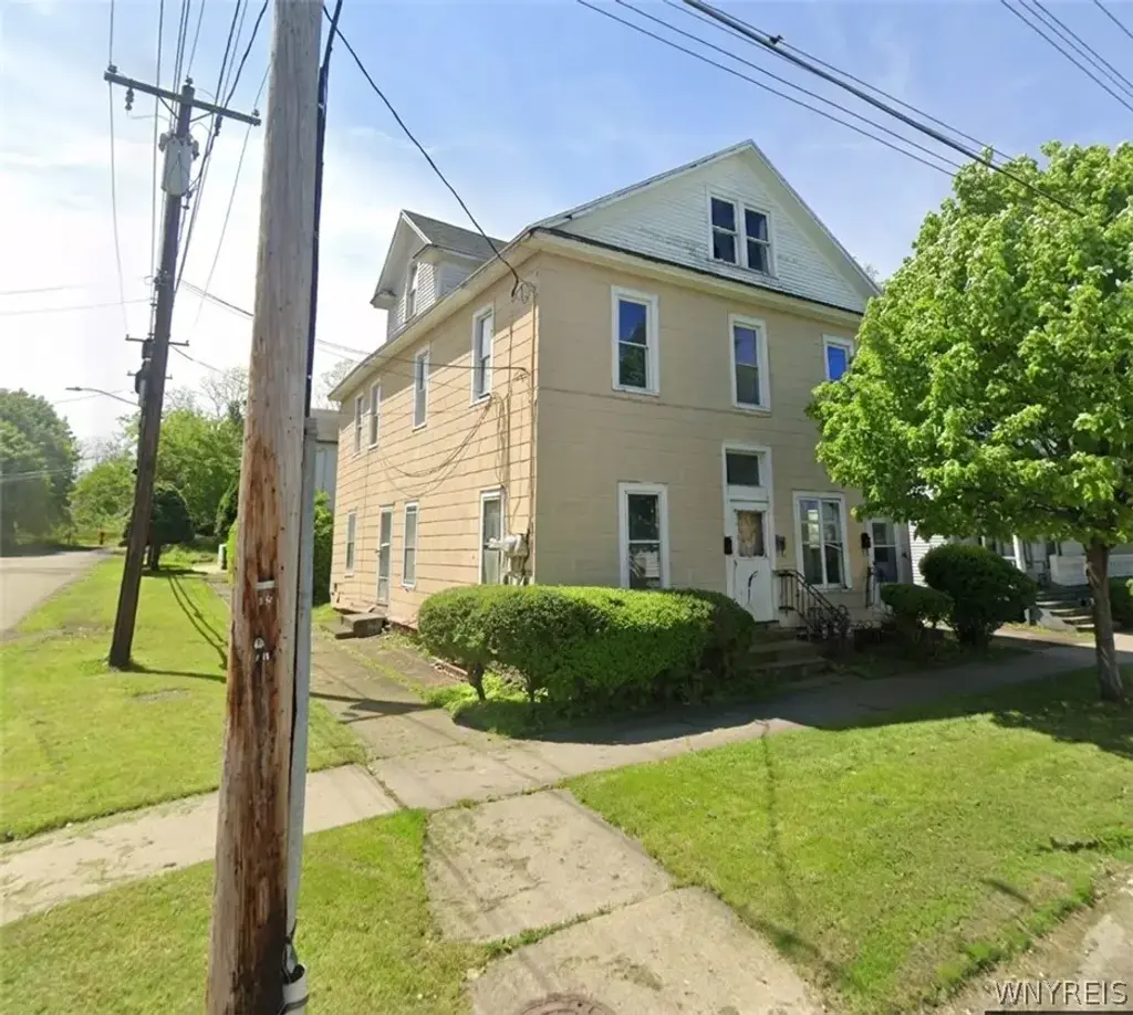 93 E 2nd Street, Dunkirk