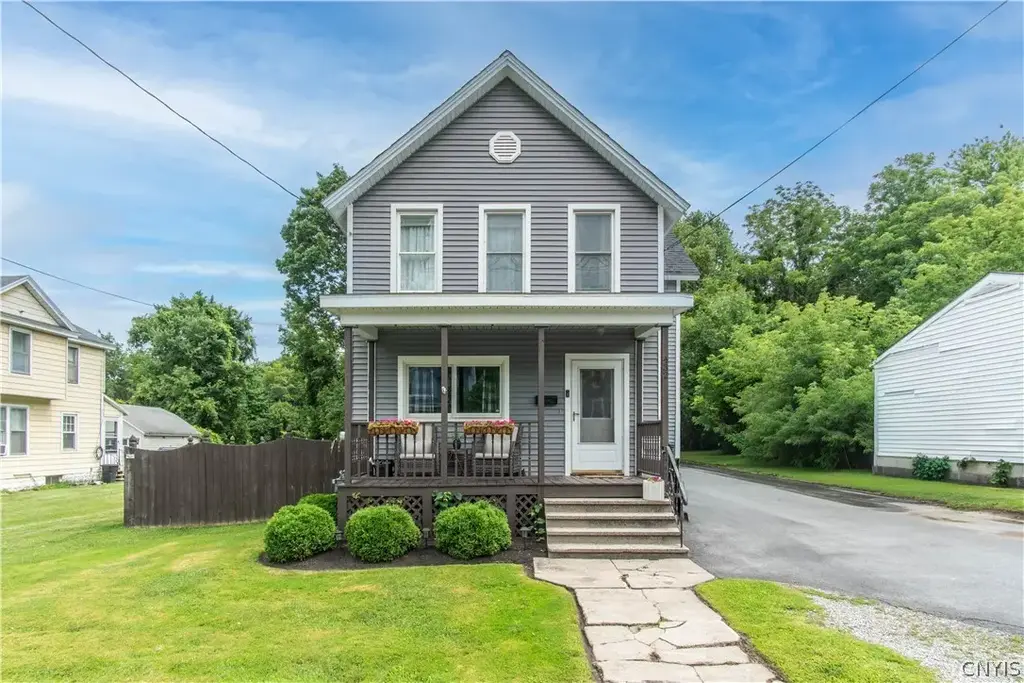 432 Cross Street, Watertown City