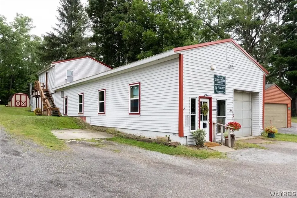 8855 State Road, Colden