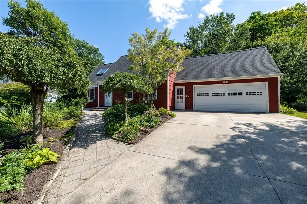 1249 Imperial Drive, Webster