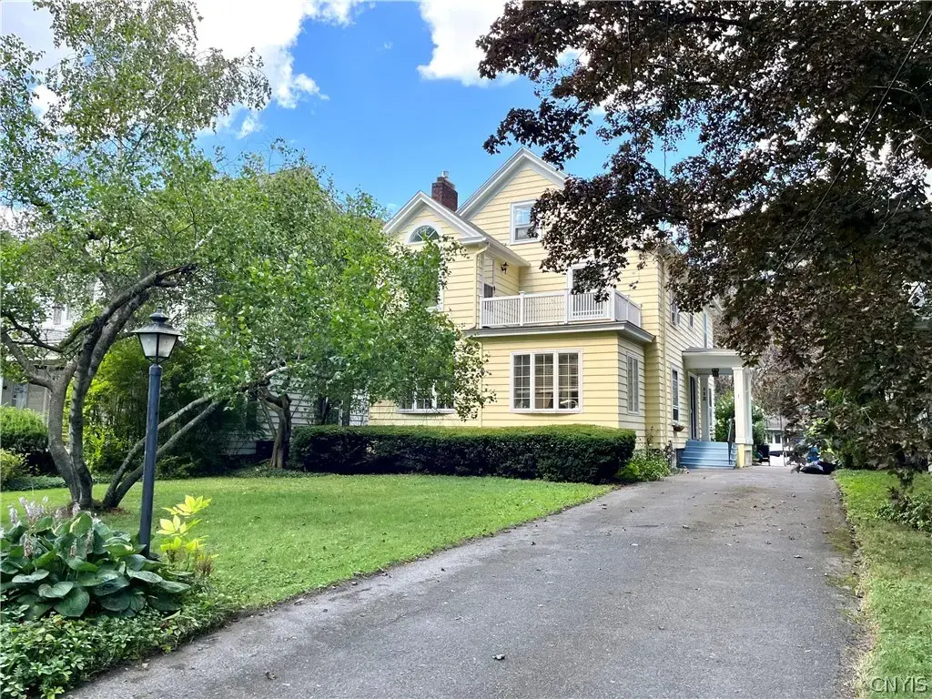 112 Rugby Road, Syracuse
