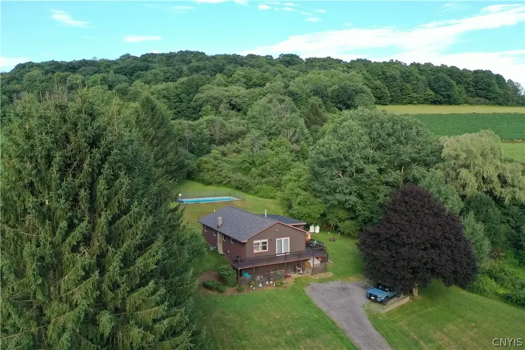 6328 Stevens Road, Scott