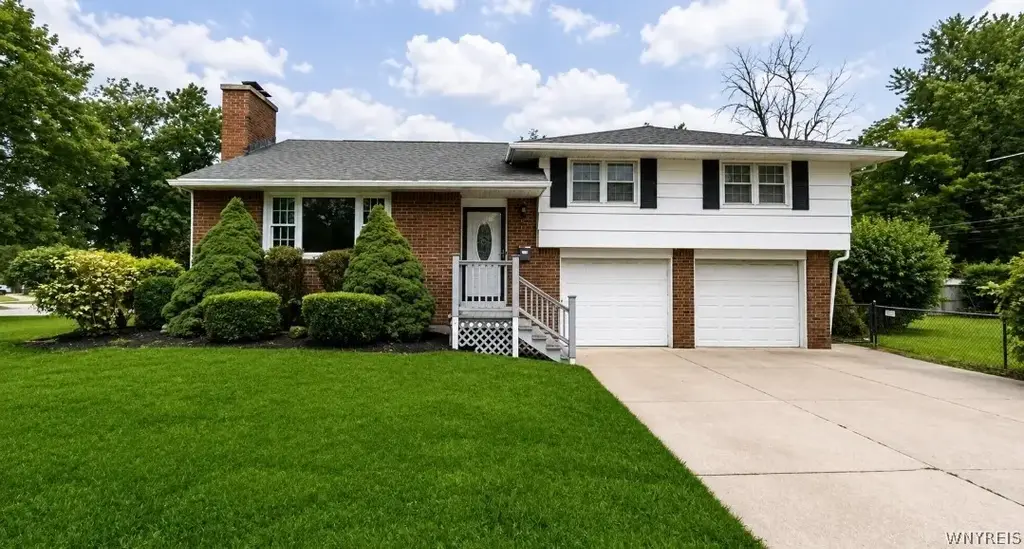 163 Park Forest Drive, Amherst
