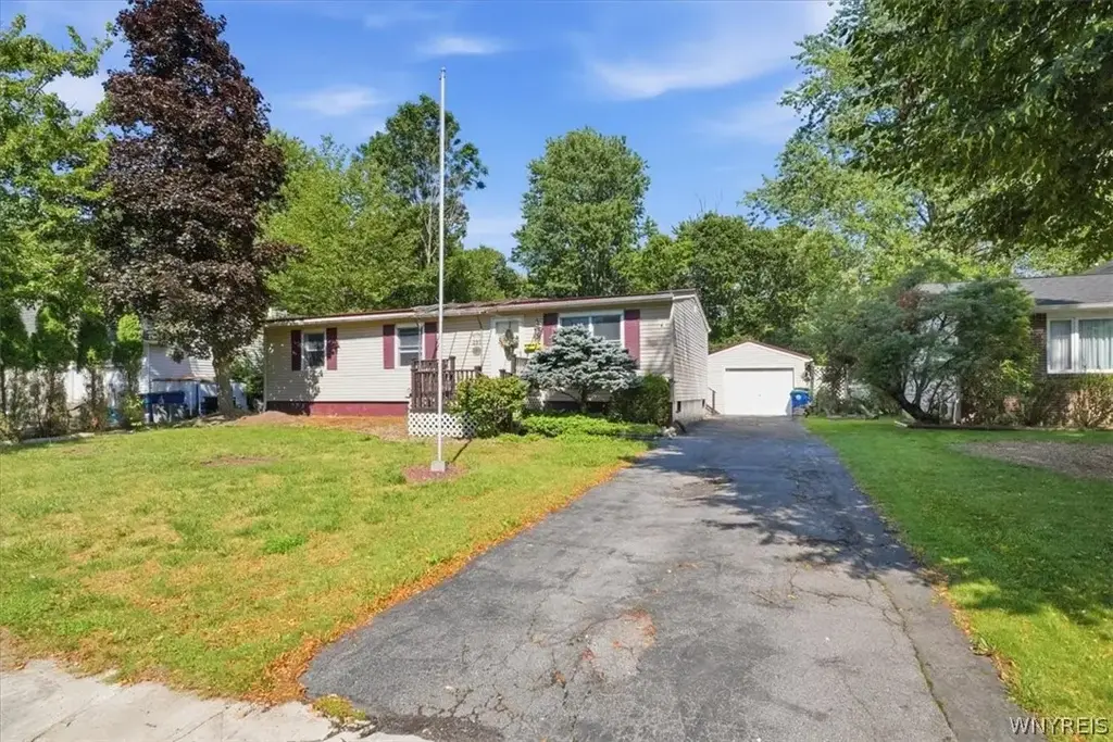 295 Bucyrus Drive, Amherst