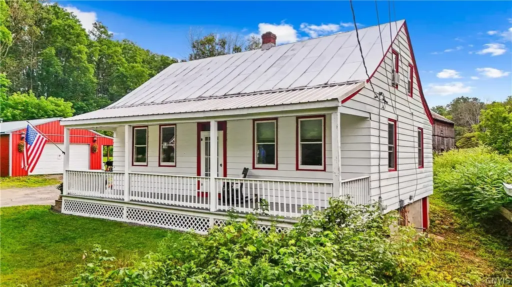 7286 Trenton Road, Trenton