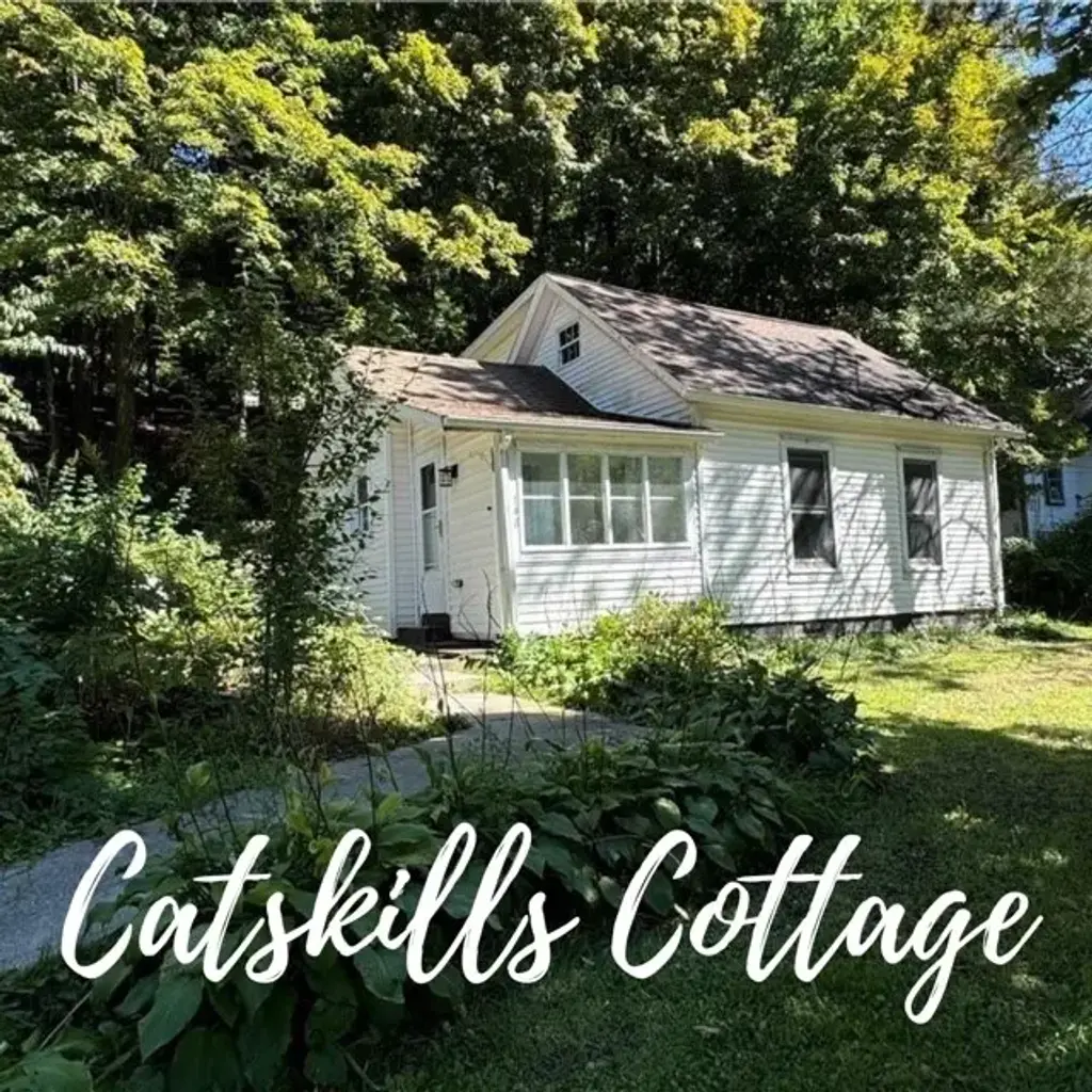 148 Church Street, Middletown