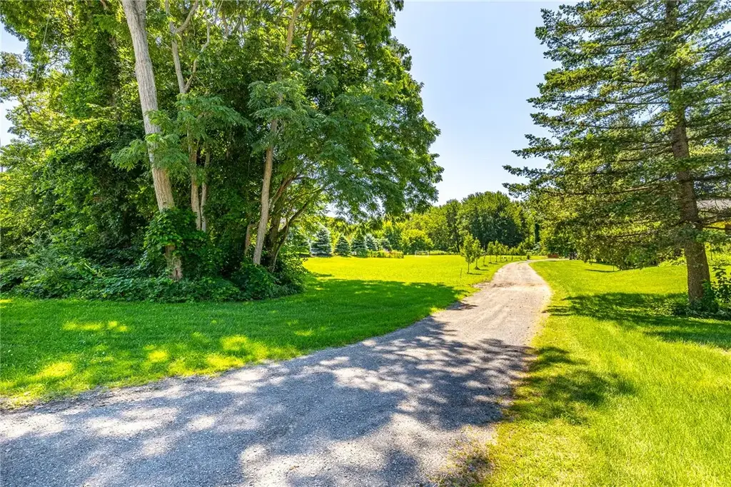 9395 W Ridge Road, Clarkson