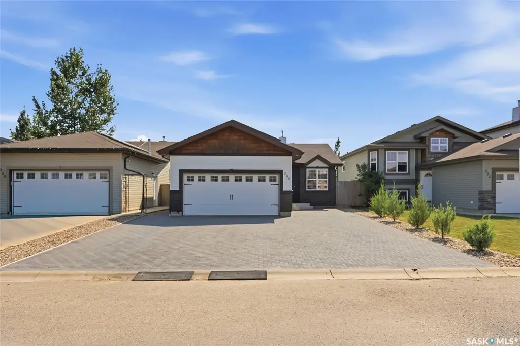 204 Quessy Drive, Martensville