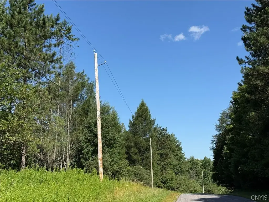 French Settlement Road, Lorraine