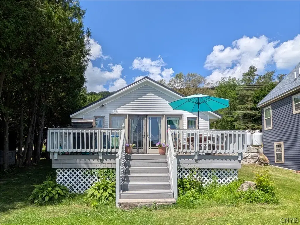 579 W Cottage Lane, DeRuyter