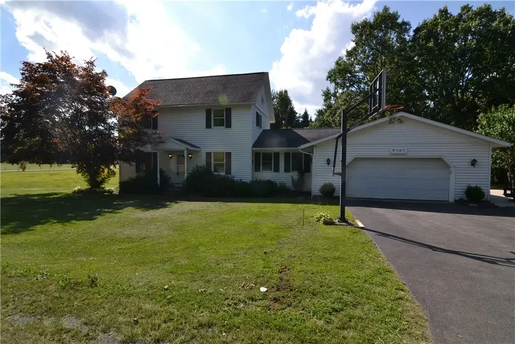 8767 W Loop Road, Montezuma