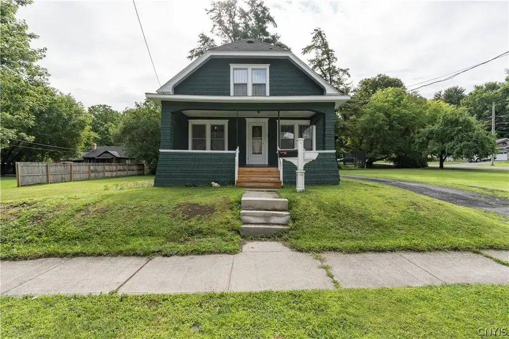 208 Wyoming Avenue, Watertown City