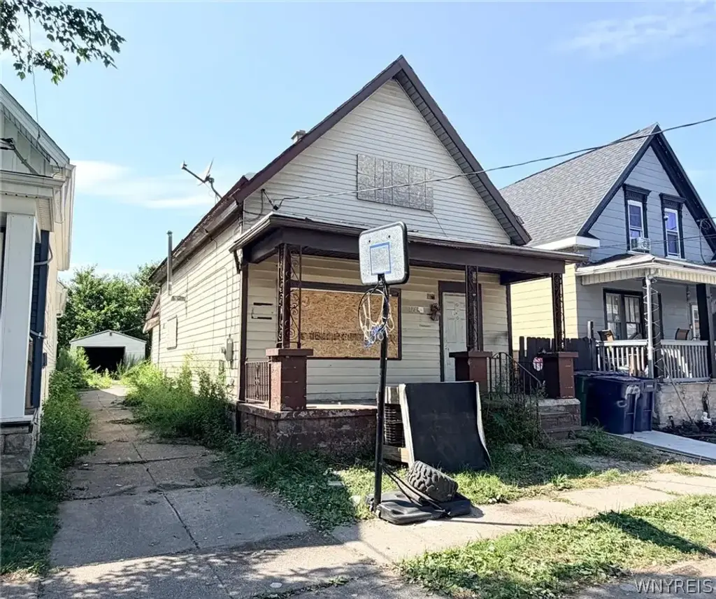 124 Baitz Avenue, Buffalo