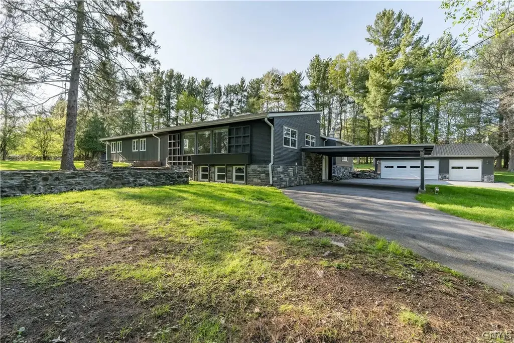 1444 Holcomb Street, Watertown City