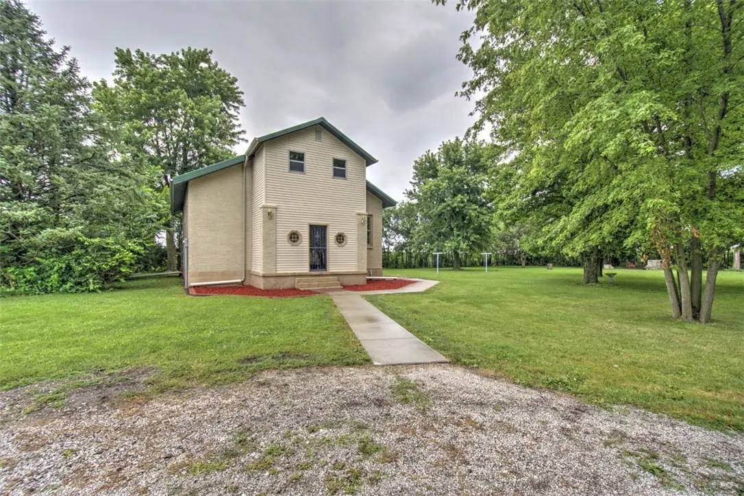 2858 N 1700 East Road, Bethany