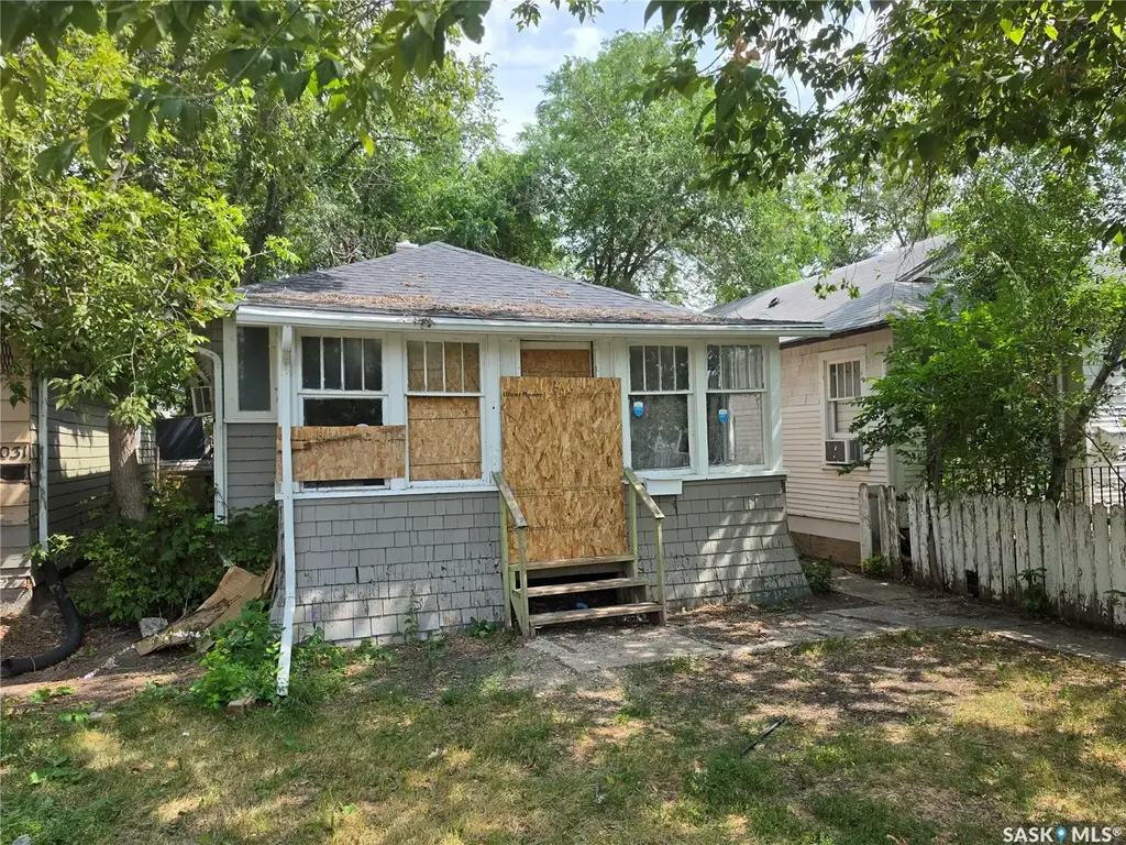 1041 Argyle Street, Regina