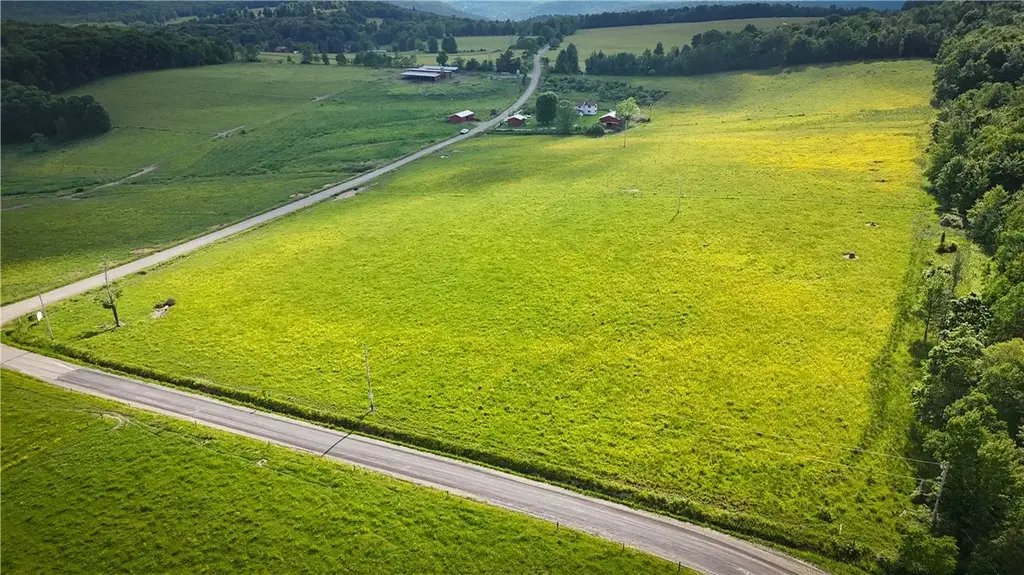 V/l-2 Putt Hill Road, Chemung