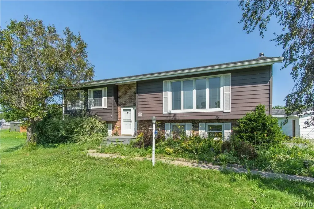 24272 Perch Lake Road, Brownville