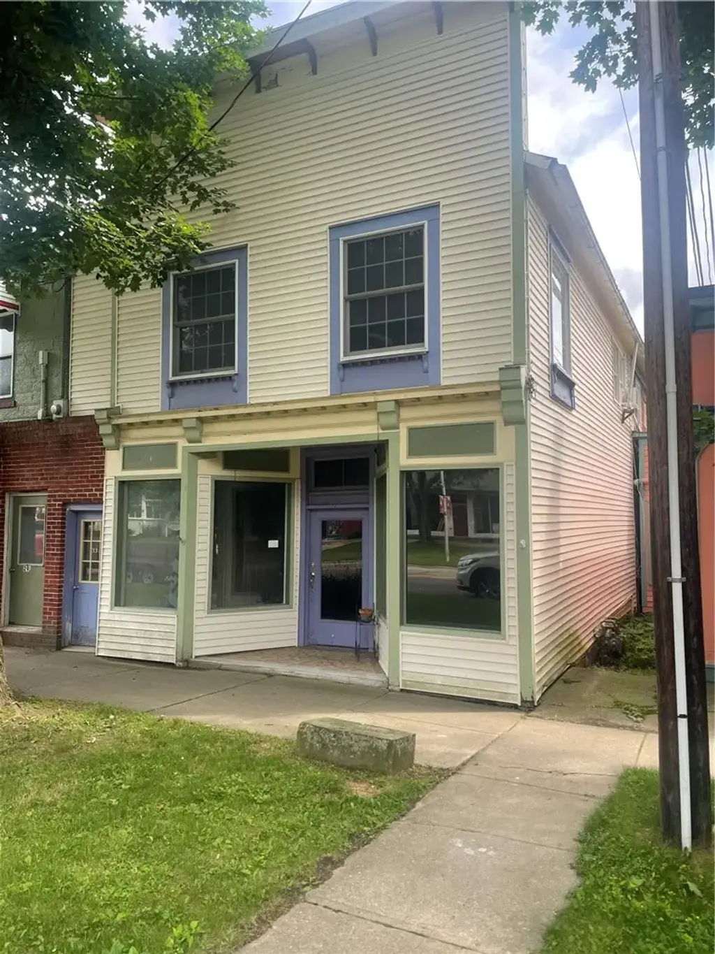 33 W Main Street, Angelica