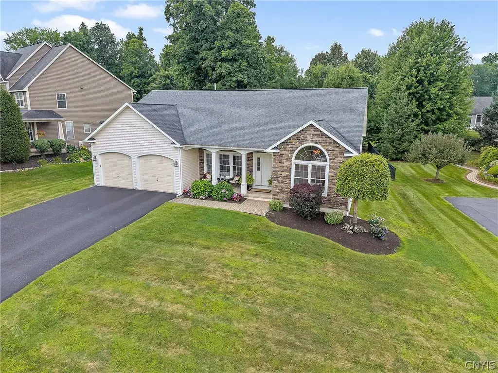 3295 Oak Brook Road, Lysander
