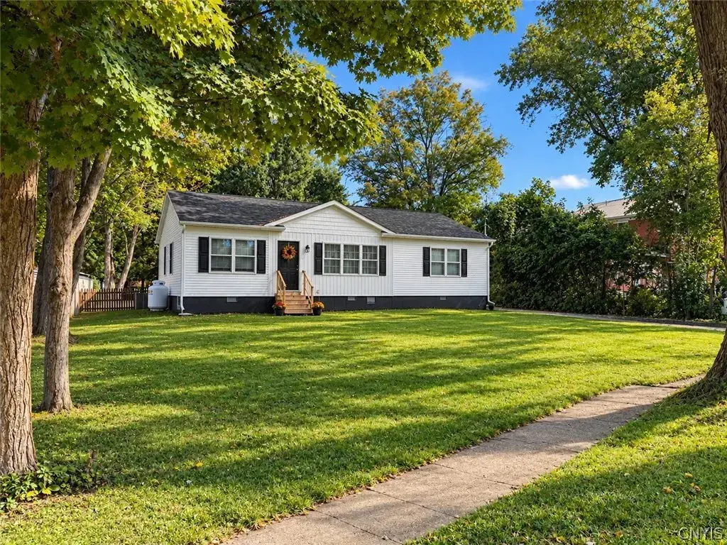 5382 Main Street, Verona