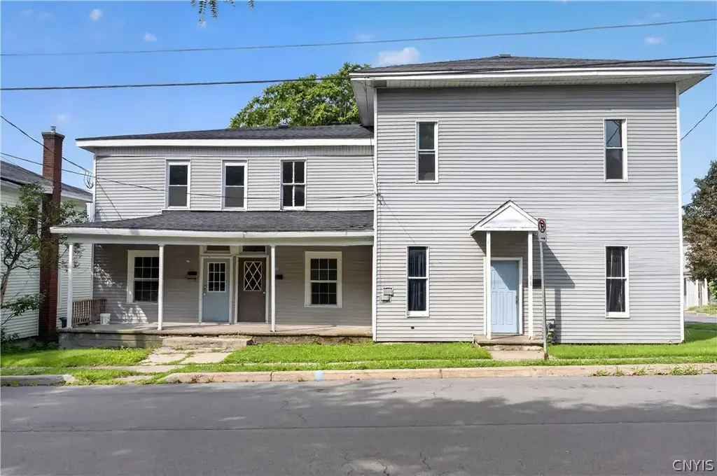 34 E Albany Street, Oswego