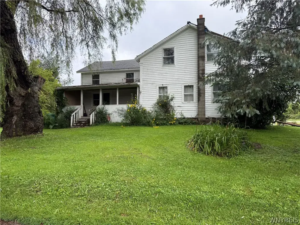6054 Crosby Road, Lockport Town