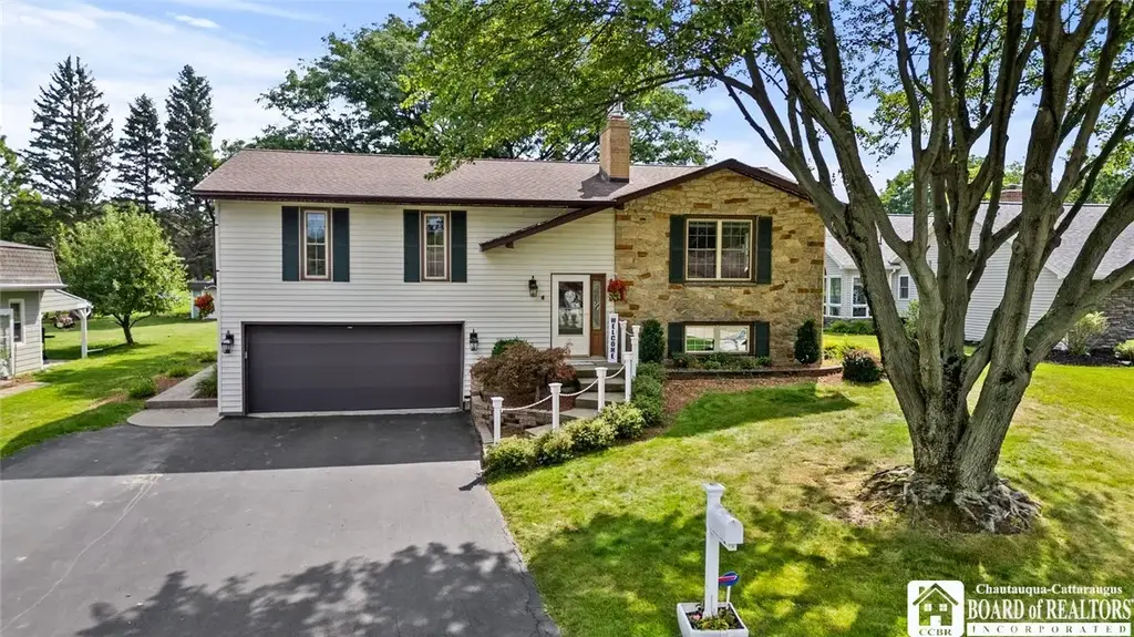 4 Andrew Court, Pomfret