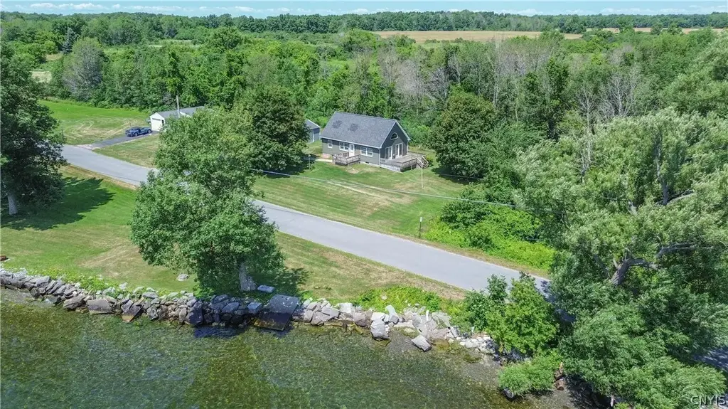 26884 Three Mile Point Road, Lyme