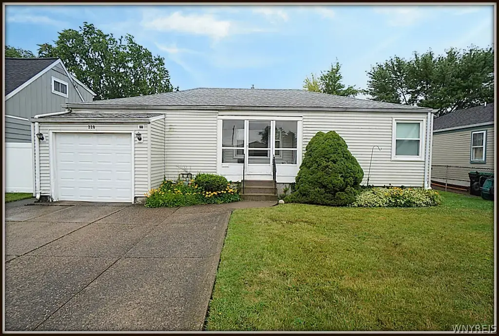 220 Homewood Avenue, Tonawanda