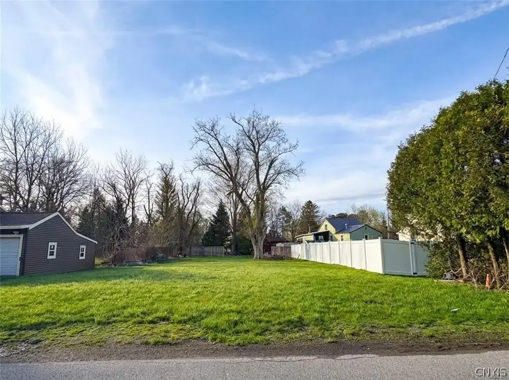653 Manor Drive, Sullivan
