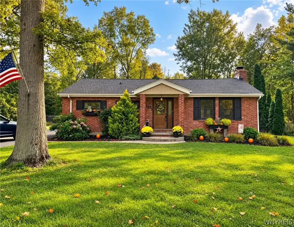 4071 Calkins Road, Lewiston