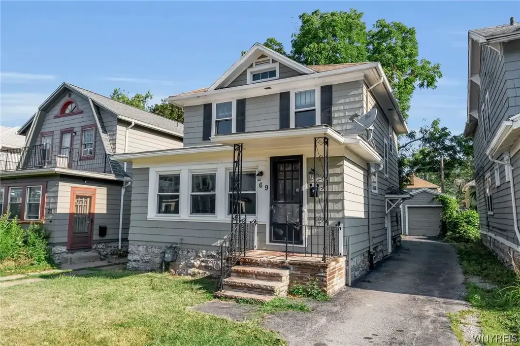 69 W Northrup Place, Buffalo