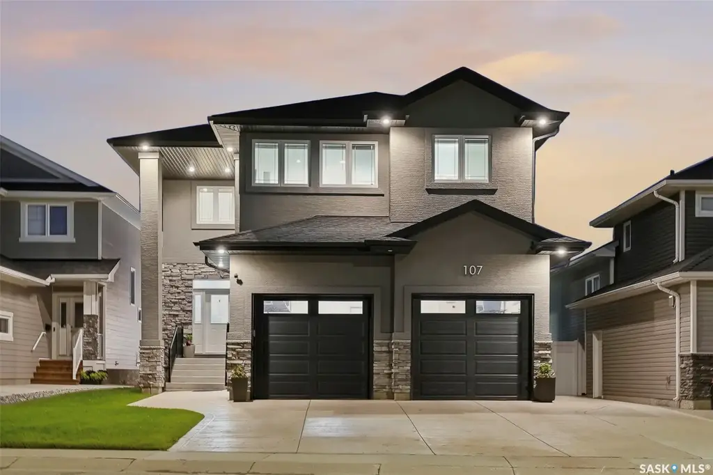 107 Schumacher Bay, Saskatoon